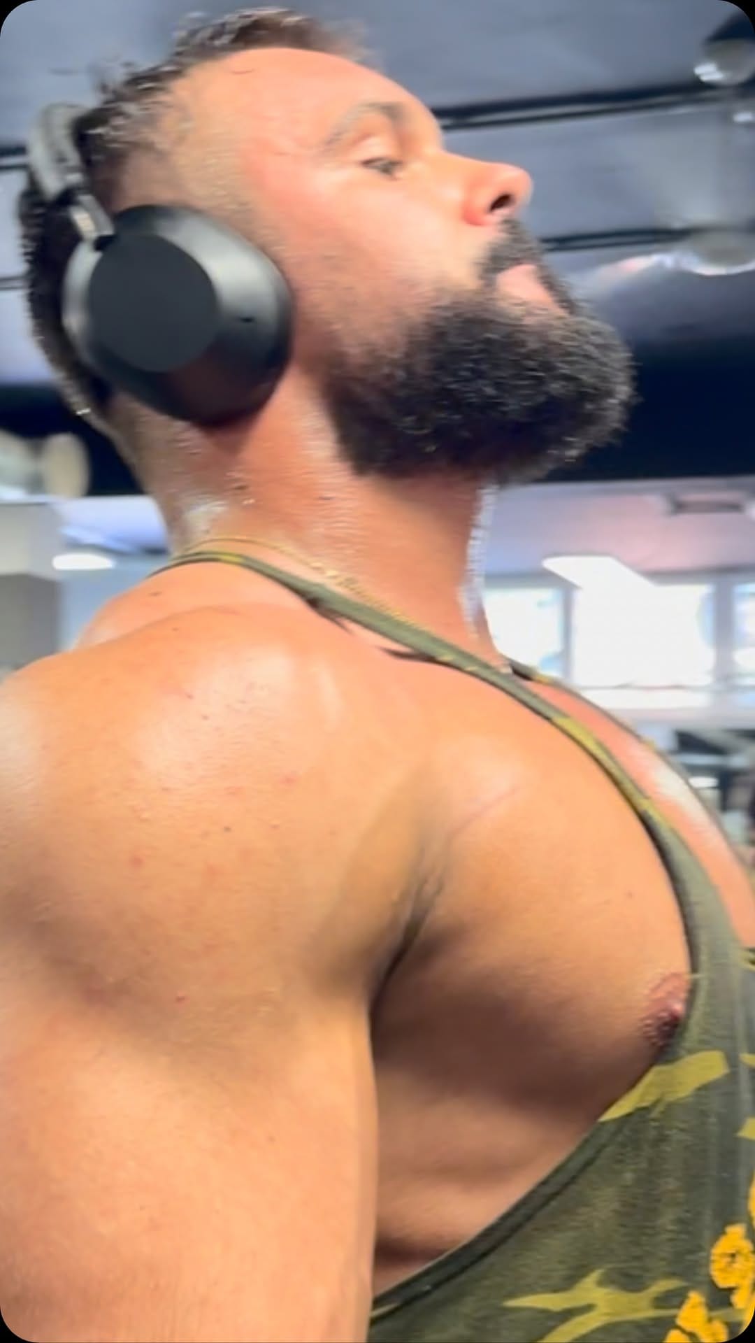 Post 6 by Liam Hargz on Instagram (video)