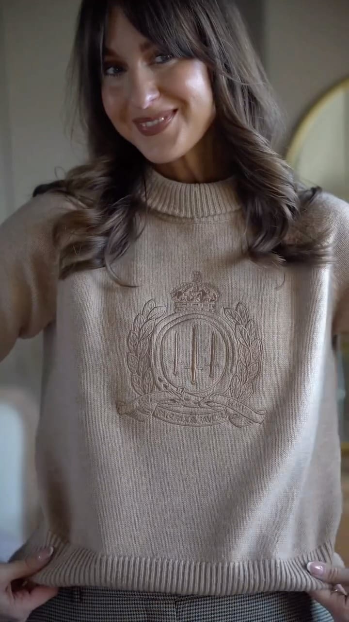 Post 7 by Marlenka Franks on Instagram (video)