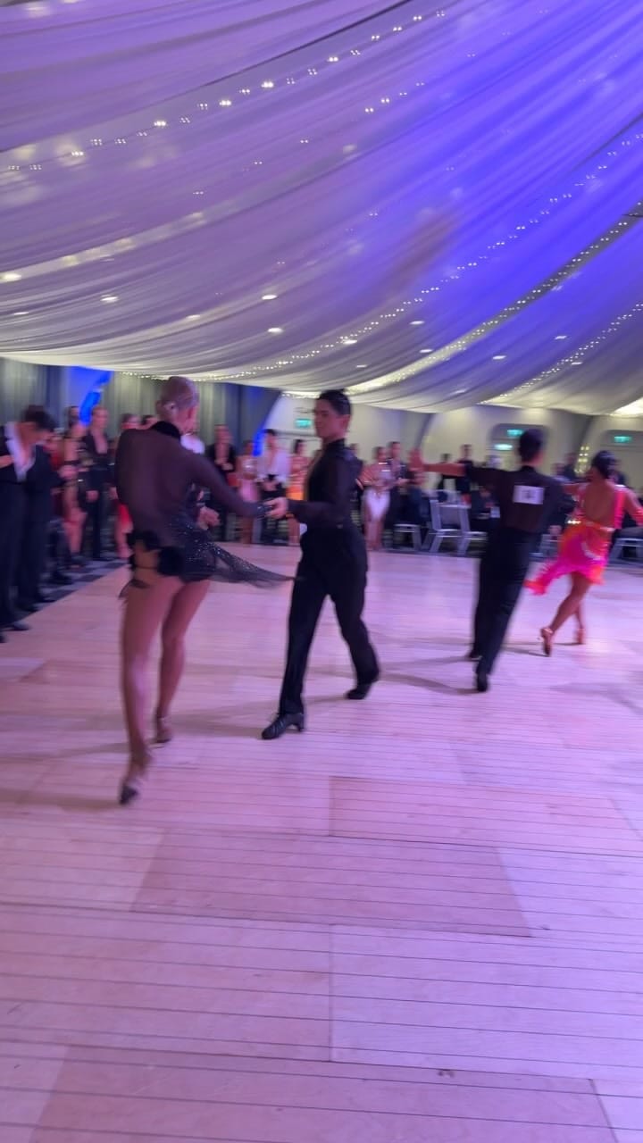 Post 3 by Emma Lee on Instagram (video)