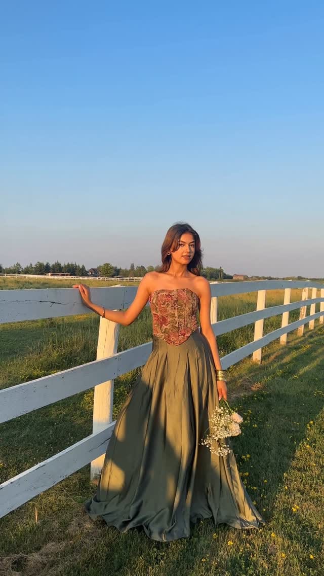 Post 8 by RAJINDER KAUR | Toronto influencer | Model on Instagram (video)