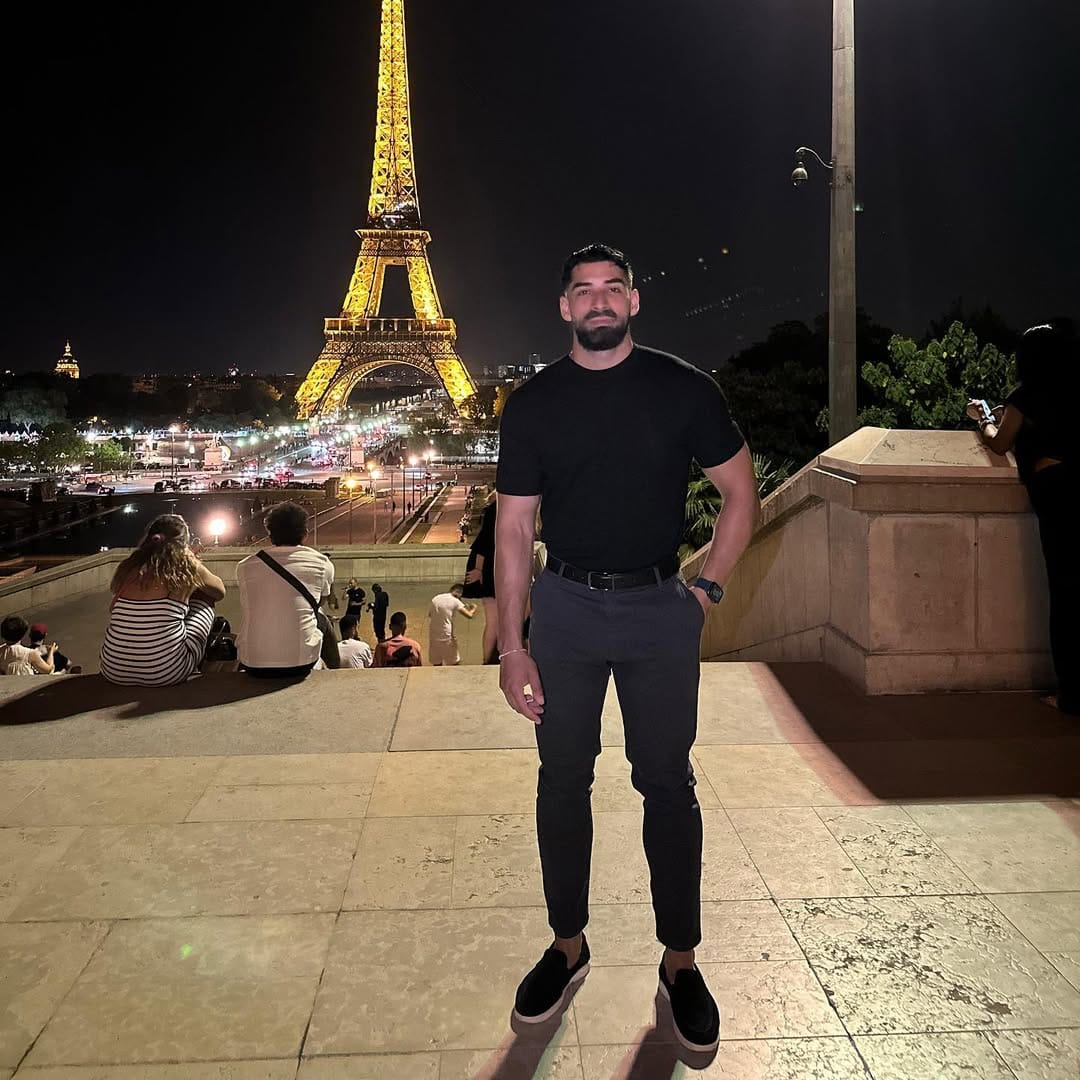 Post 10 by 𝘿𝙍𝘼𝙂𝙊𝙎 𝙍. on Instagram (carousel)