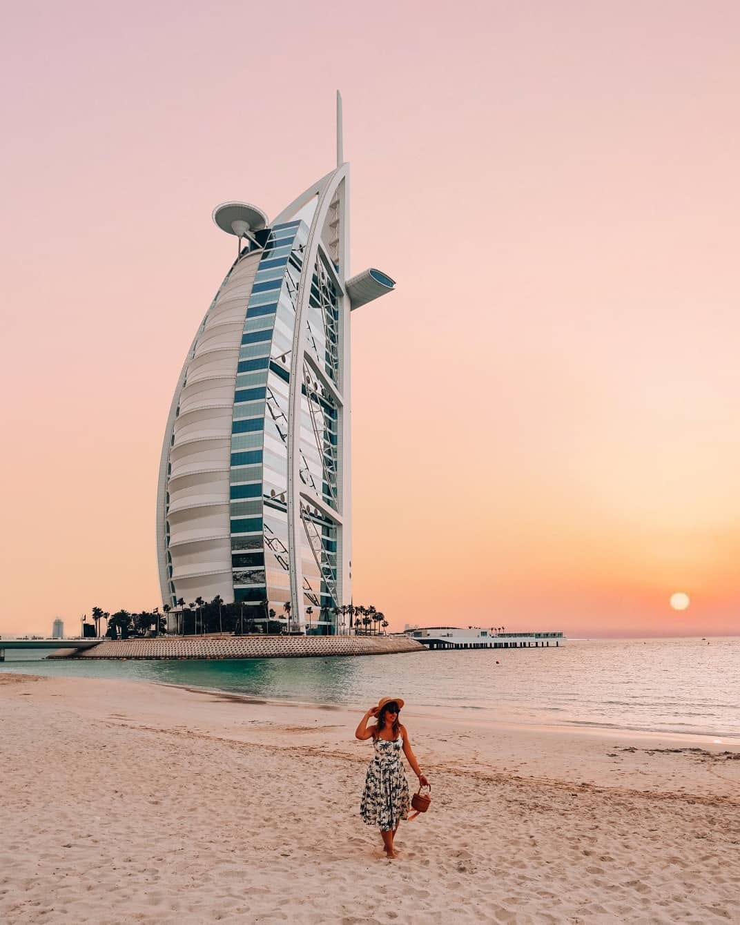 Post 8 by Jenny Johnson 🖤 Travel & style on Instagram (carousel)