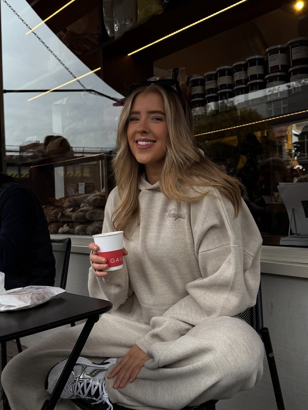Post 9 by Julia Draper on Instagram (carousel)