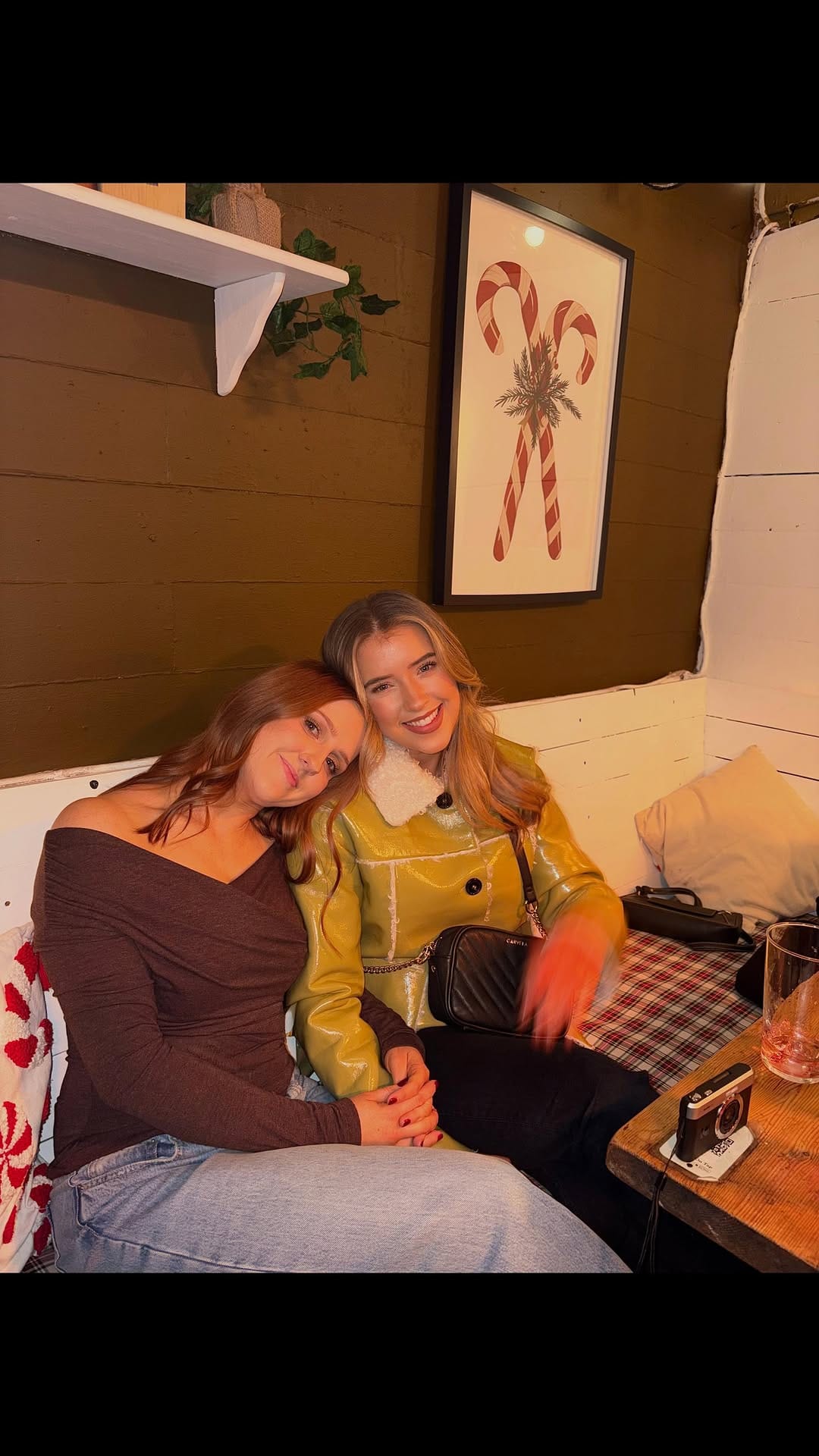 Post 6 by Julia Draper on Instagram (video)