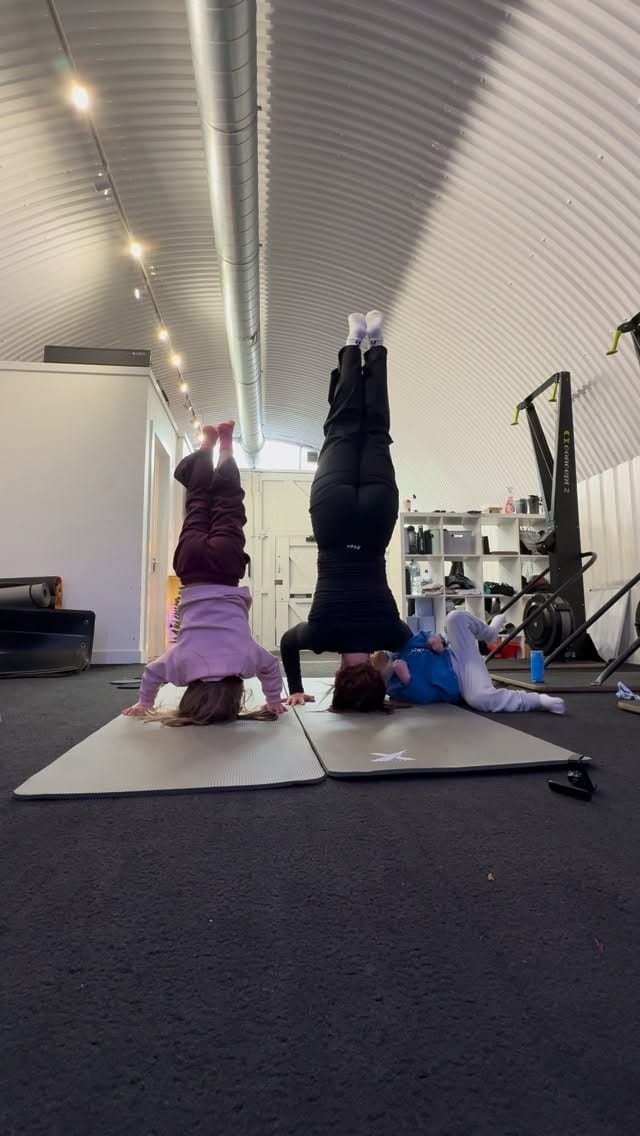 Post 1 by Jana Slosarova PT on Instagram (video)