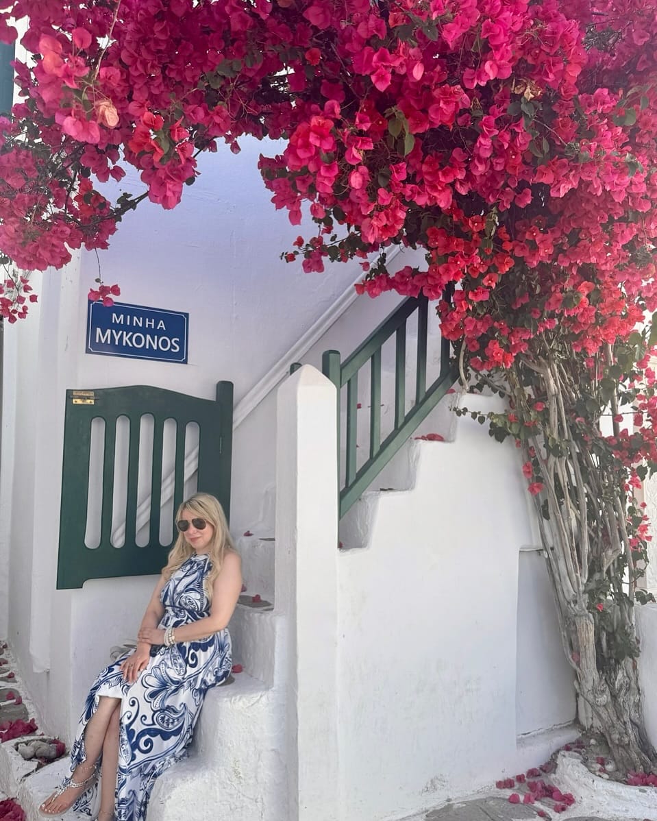 Post 3 by too.vogue.anyway I Annette | Travel Fashion Luxury 💎 on Instagram (carousel)