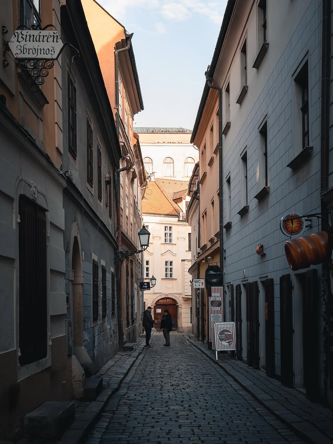 Post 9 by Oliver Wake on Instagram (image)