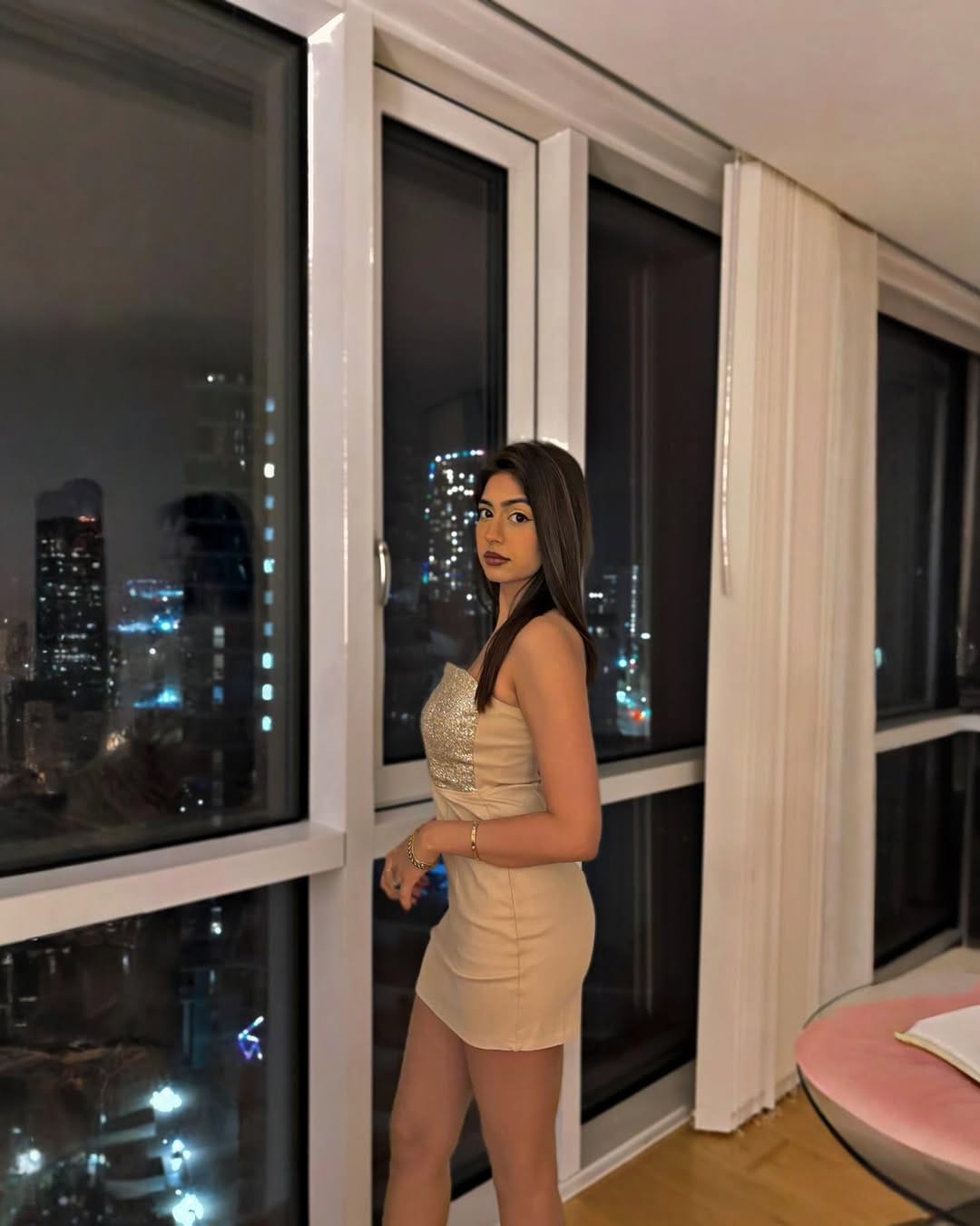 Post 4 by Ananya Chaturvedi on Instagram (carousel)