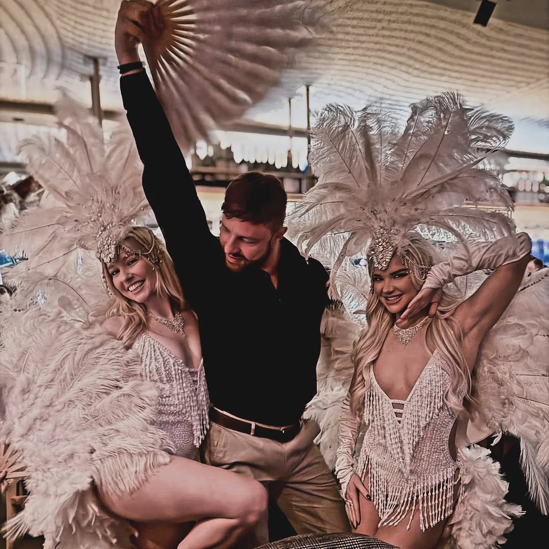 Post 3 by Kris on Instagram (carousel)