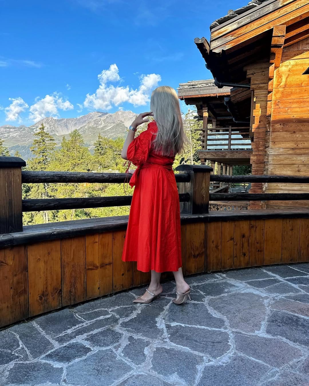 Post 8 by Swiss style | ШВЕЙЦАРИЯ on Instagram (carousel)