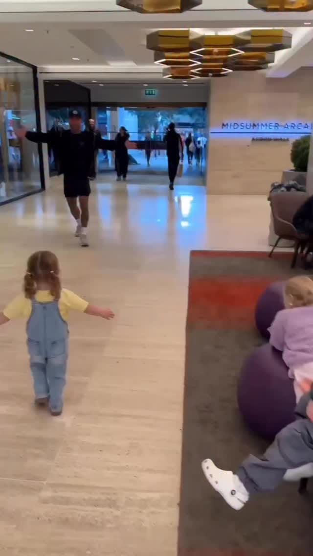Post 5 by Grant Mackay on Instagram (video)