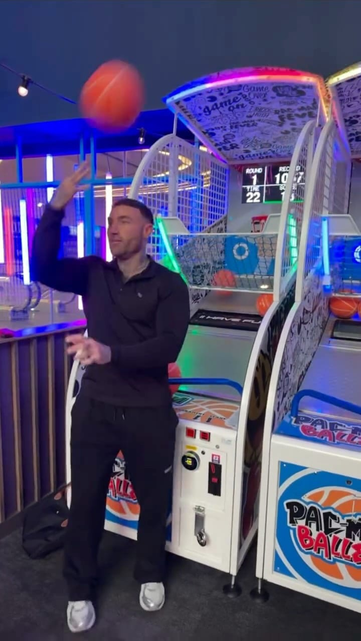 Post 4 by Grant Mackay on Instagram (video)