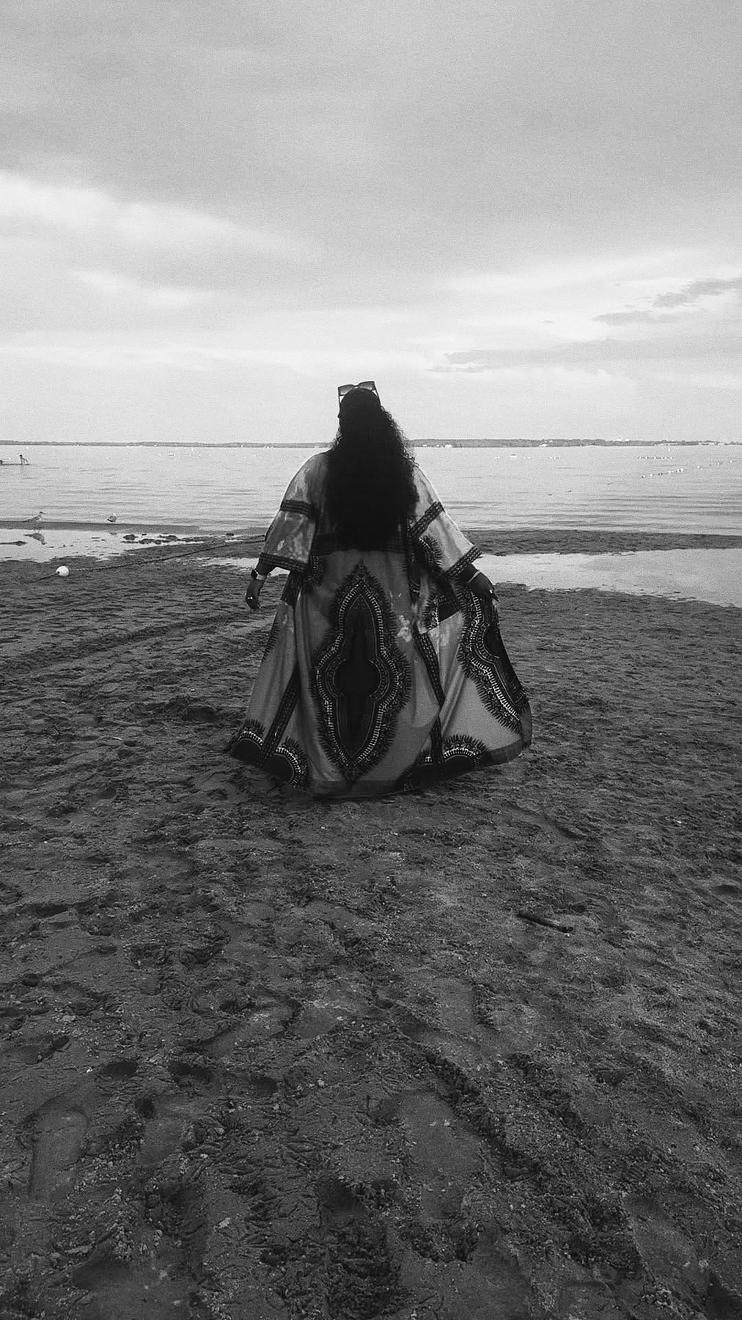Post 3 by Julianna Lukye Ngimbi on Instagram (video)