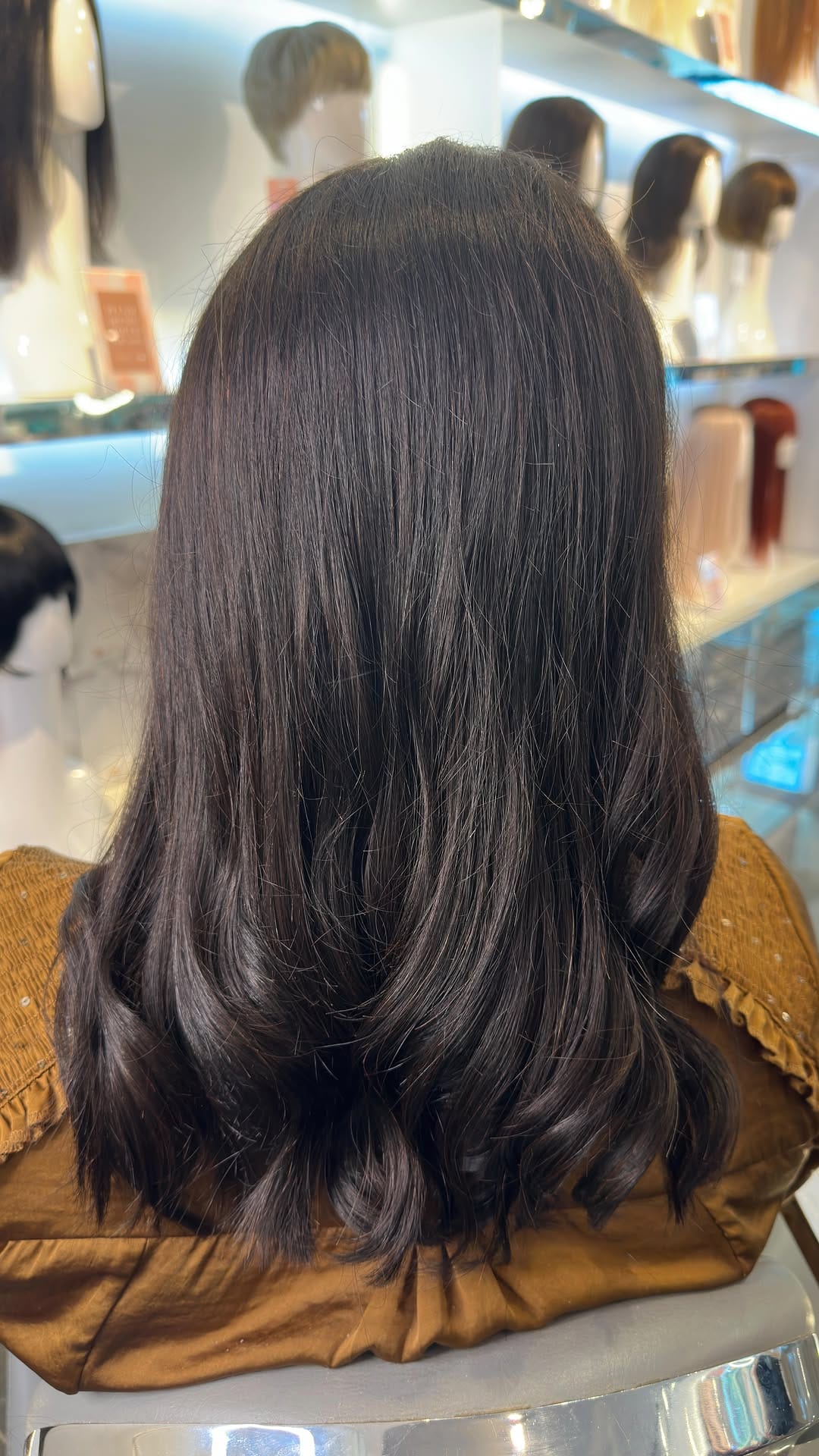 Post 2 by LOXX HAIR on Instagram (video)