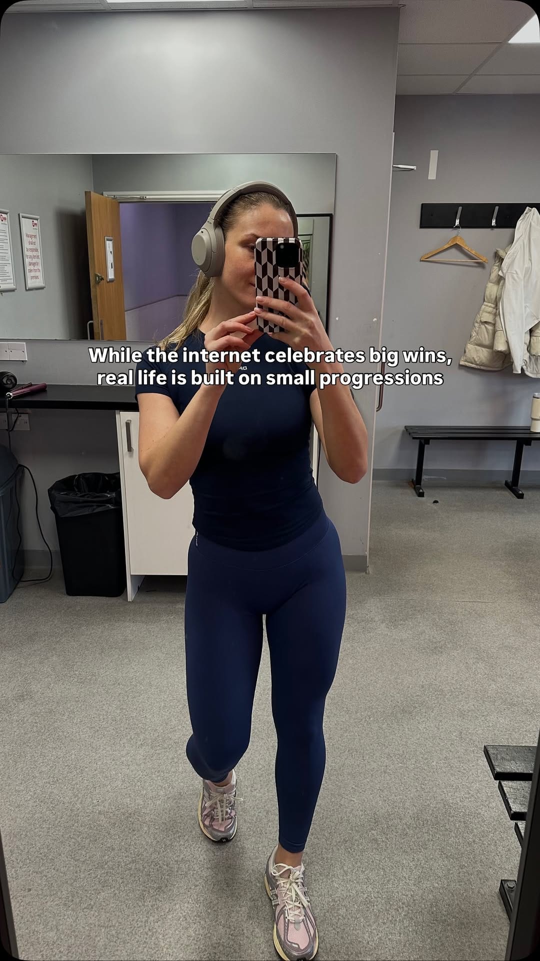 Post 2 by Laura Siniauskaite on Instagram (video)