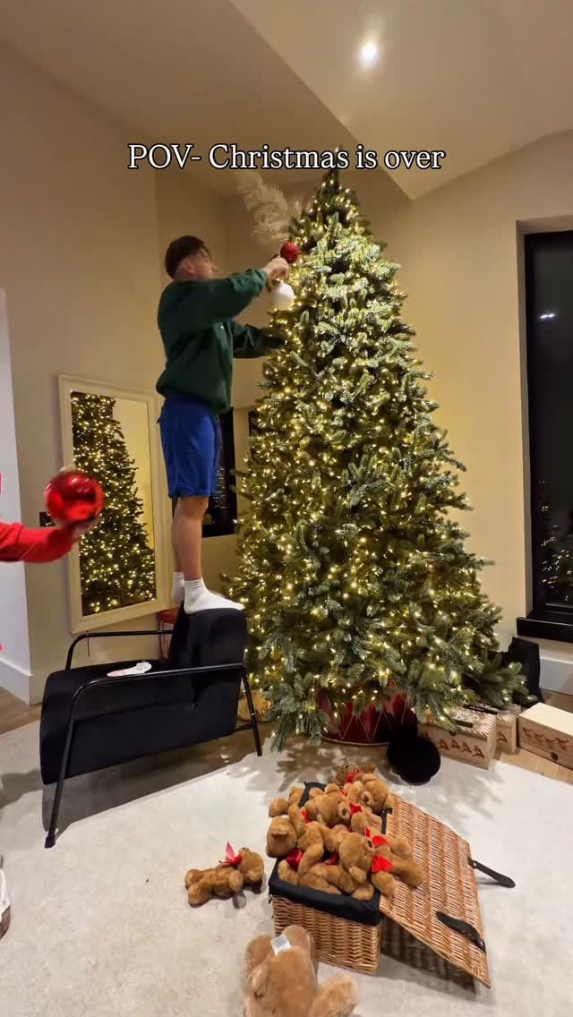 Post 4 by Casey Barker on Instagram (video)
