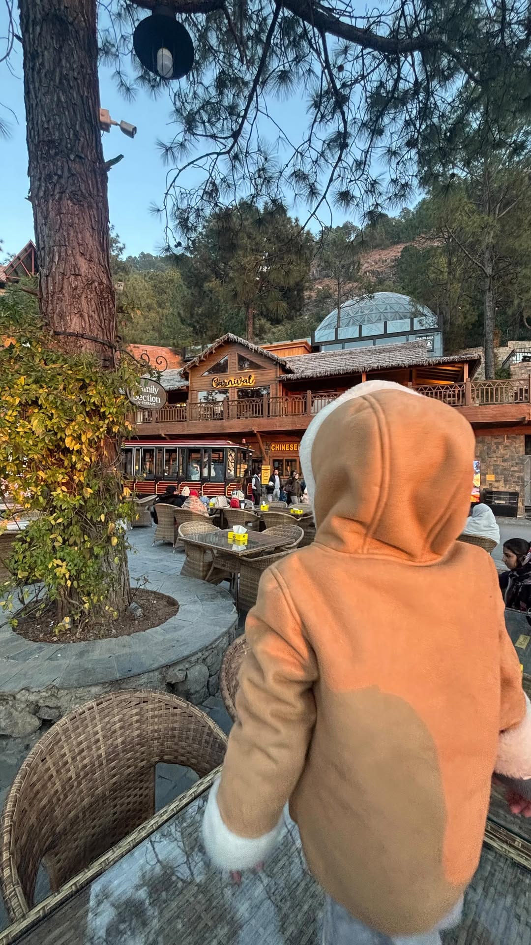 Post 4 by Zahra Aziz on Instagram (video)