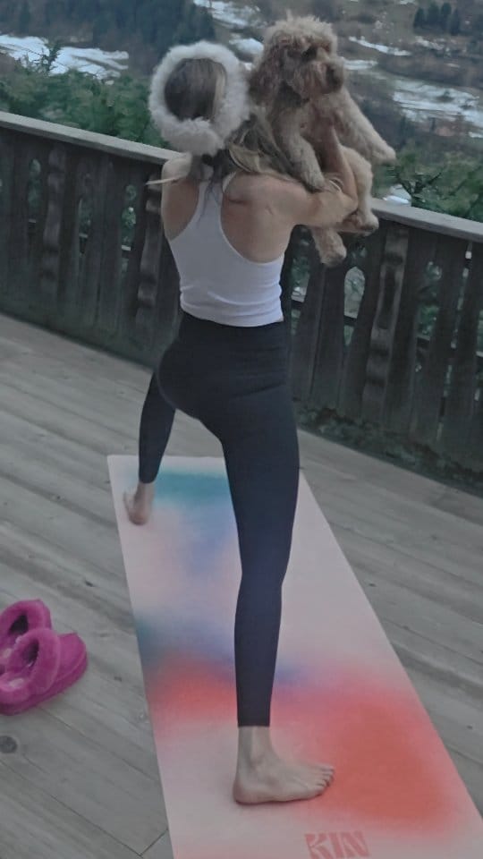 Post 4 by 𝐋𝐚𝐮𝐫𝐚 𝐏𝐞𝐚𝐫𝐜𝐞 on Instagram (video)