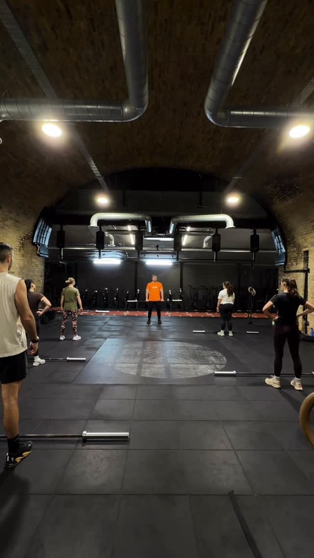 Post 1 by CrossFit Putney on Instagram (video)