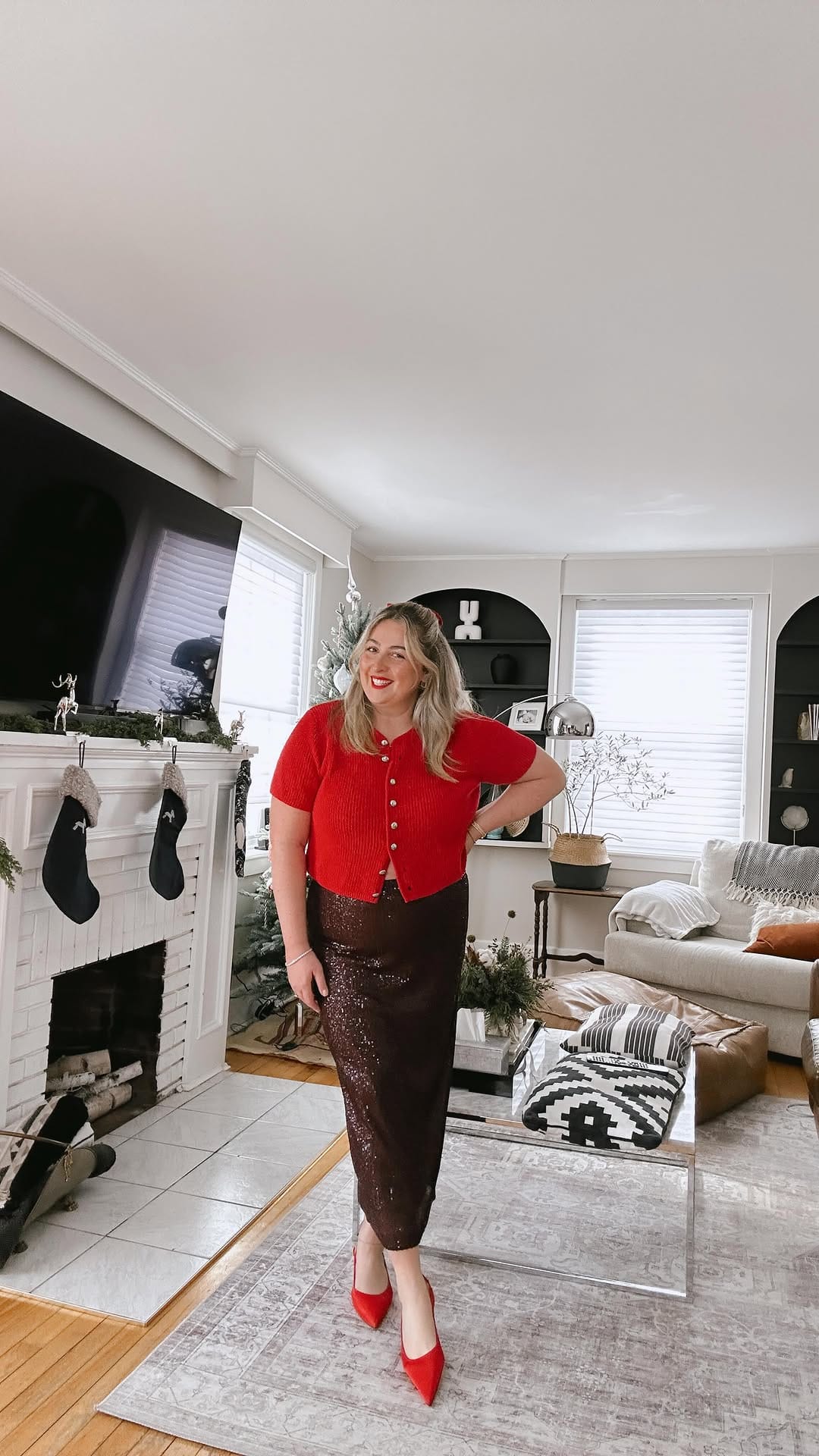 Post 10 by Chantsy 💕 Midsize Fashion on Instagram (video)