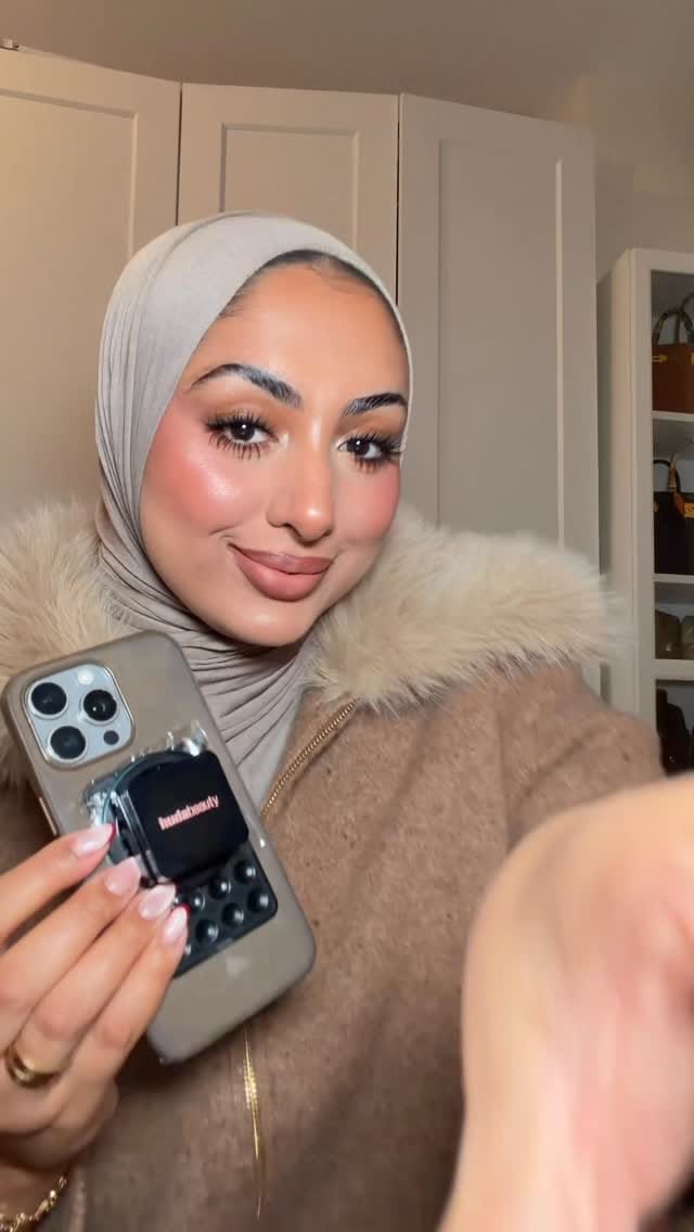 Post 7 by Bridal Makeup Artist • LONDON 🇬🇧 on Instagram (video)