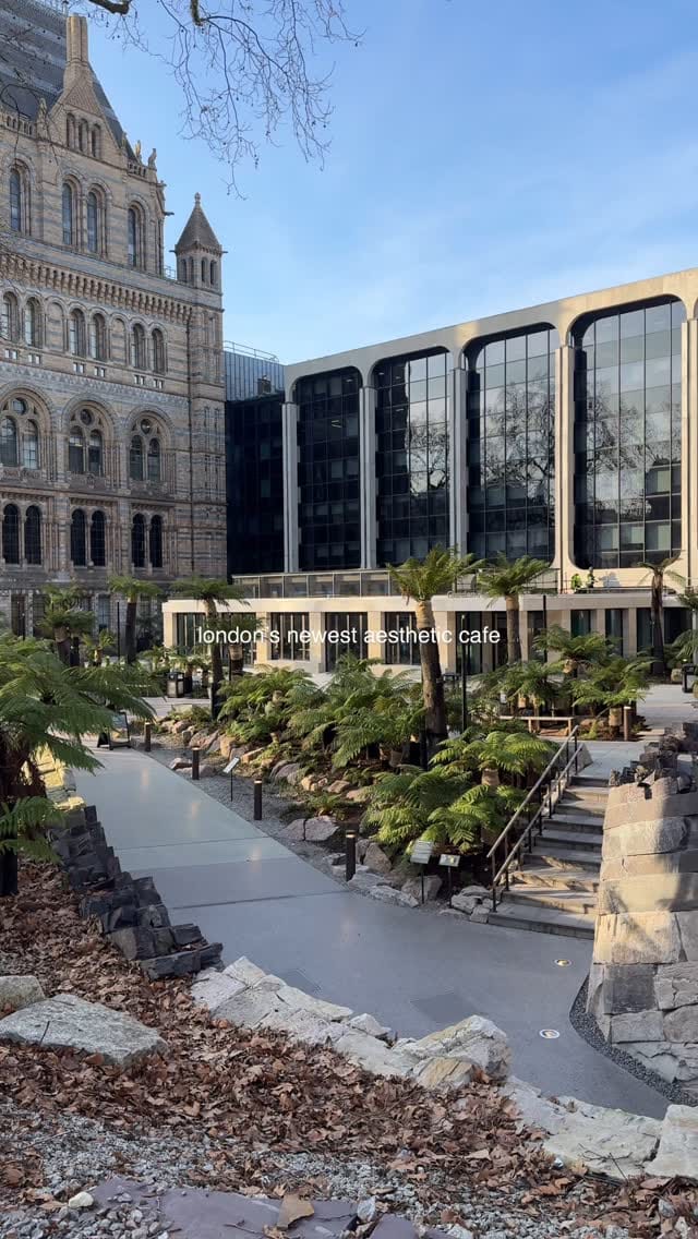 Post 8 by Luxury London Blog | Sangeeta & Kavita on Instagram (video)