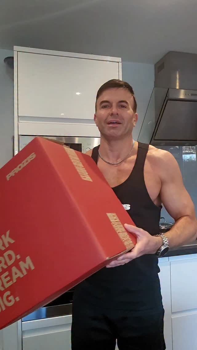 Post 4 by Aaron Calder on Instagram (video)