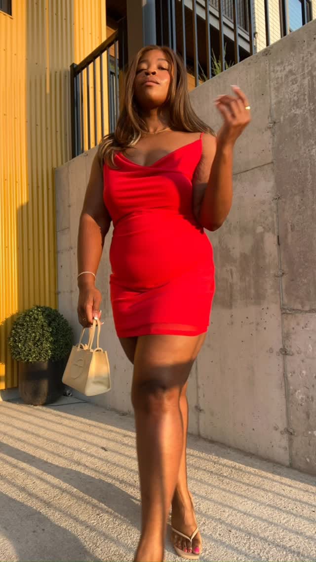 Post 1 by Your Thick Big Sis on Instagram (video)