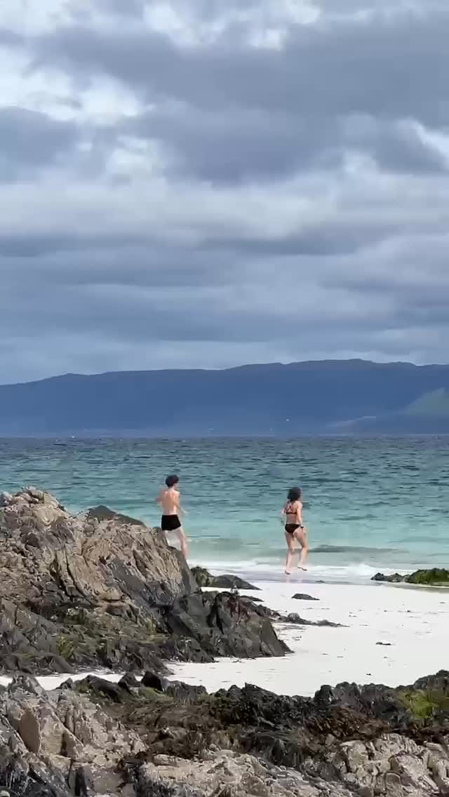Post 3 by Eileen Aldis on Instagram (video)