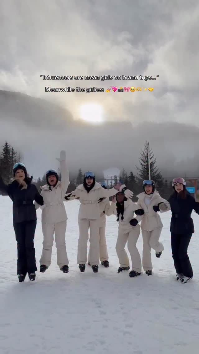 Post 6 by Mahnoor Naeem on Instagram (video)