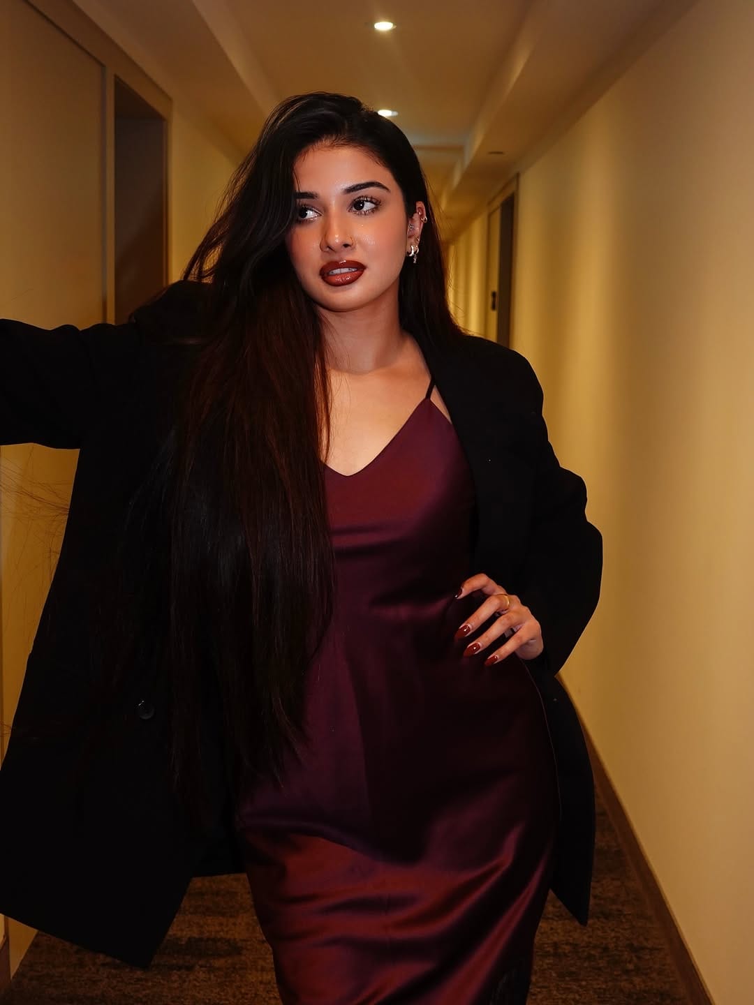 Post 10 by Mahnoor Naeem on Instagram (carousel)