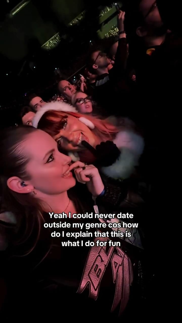 Post 3 by 𝖒𝖔𝖑 𝖍𝖔𝖗𝖓𝖊 🖤 on Instagram (video)