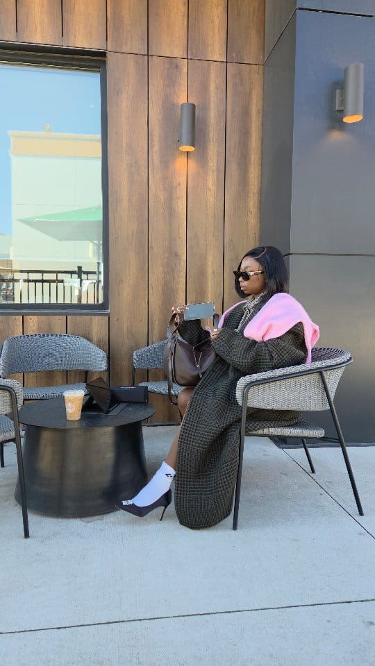 Post 2 by Chidinma Durosaro- Fashion & Lifestyle on Instagram (video)