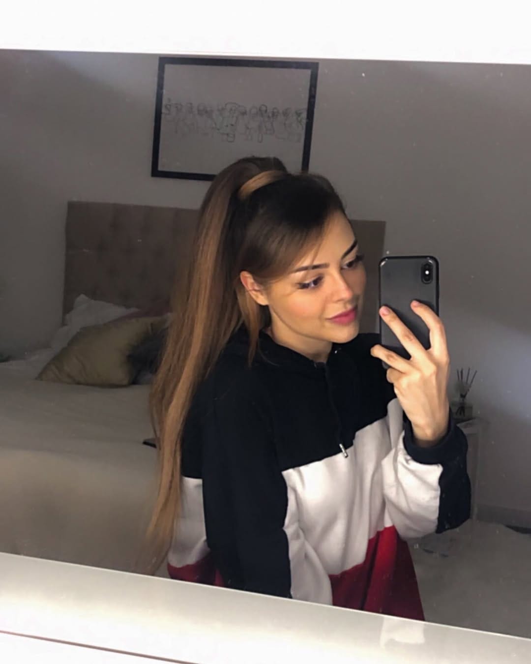 Post 9 by @missnadeline on Instagram (image)