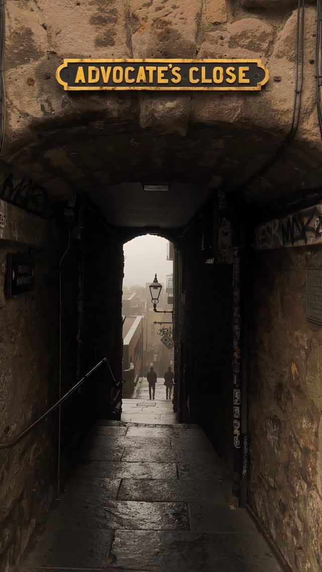 Post 5 by Olli • Edinburgh, Scotland • Travel & experiences on Instagram (video)