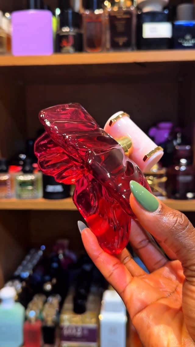 Post 4 by Oluwapelumi Hassan on Instagram (video)