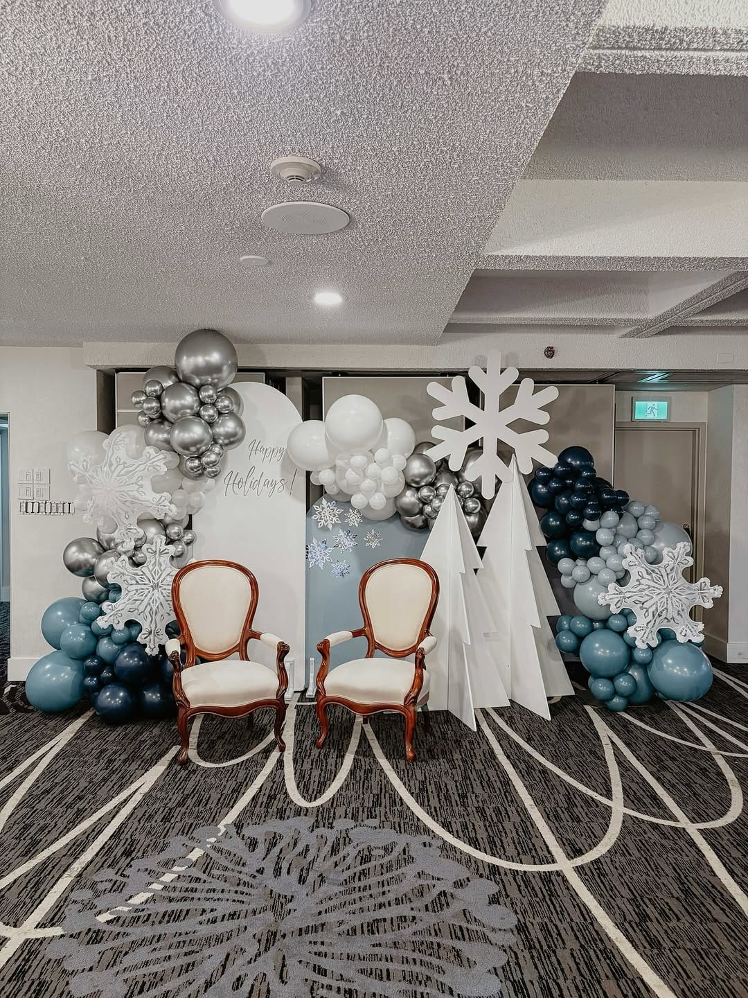 Post 6 by Veronica Bohorquez | Balloon Artist & Event Designer on Instagram (carousel)