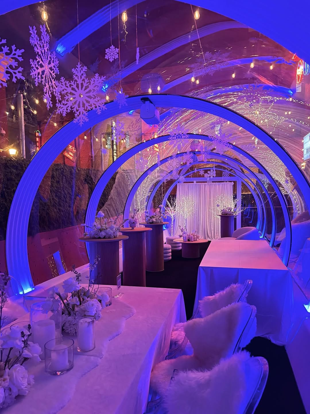 Post 1 by Veronica Bohorquez | Balloon Artist & Event Designer on Instagram (carousel)