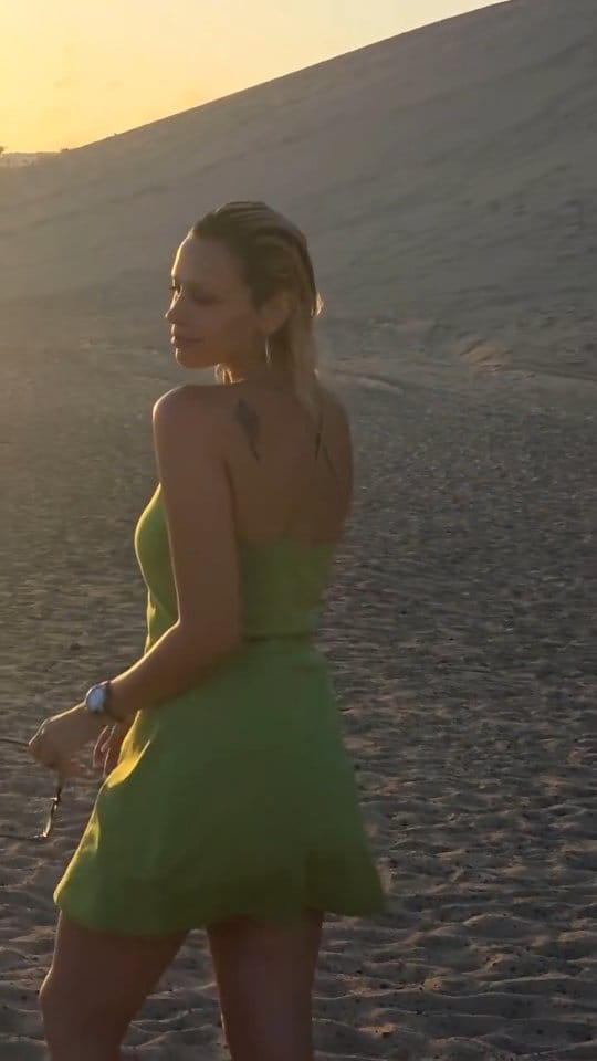 Post 10 by Kate Kirdar on Instagram (video)