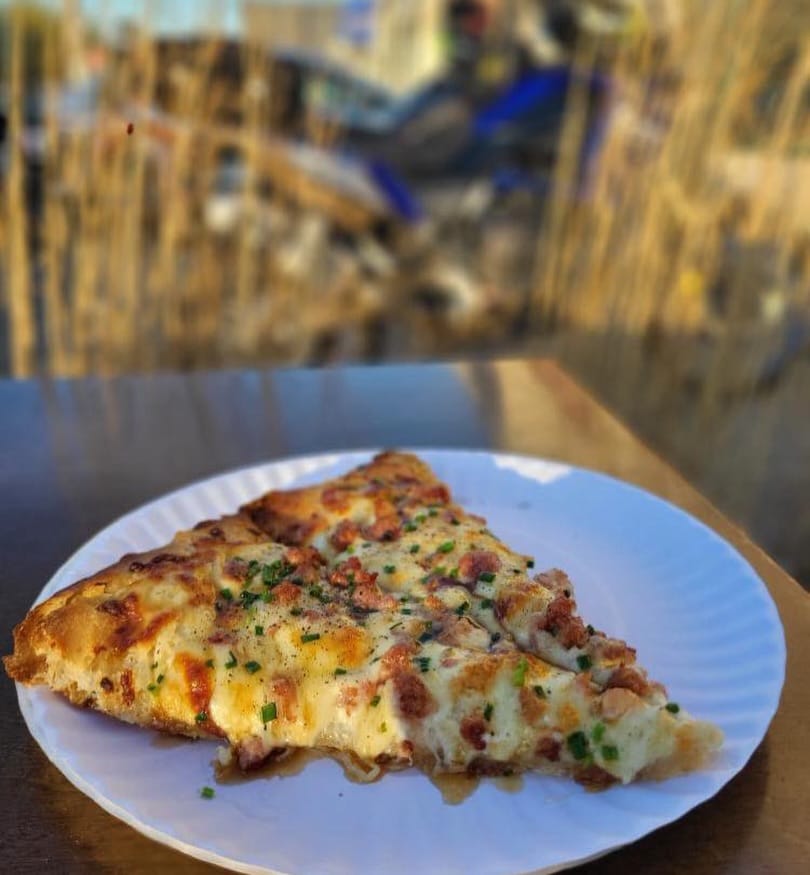 Post 7 by 𝘽𝙄𝙂 𝙏𝙍𝙊𝙐𝘽𝙇𝙀 𝙋𝙄𝙕𝙕𝘼 🍕🍔 on Instagram (image)
