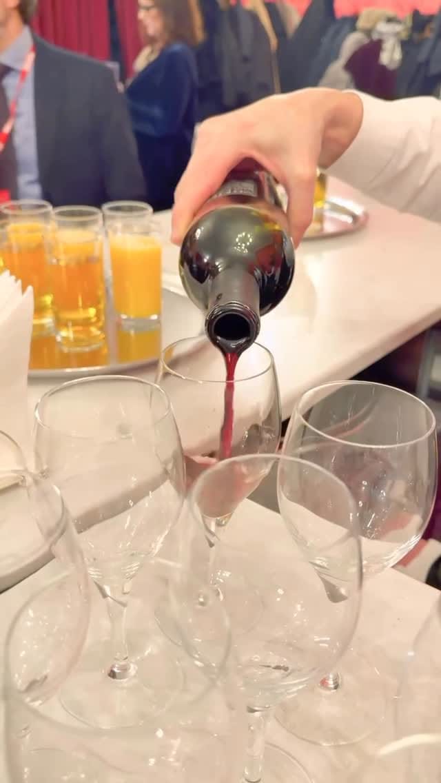 Post 1 by Luisa Ruocco on Instagram (video)