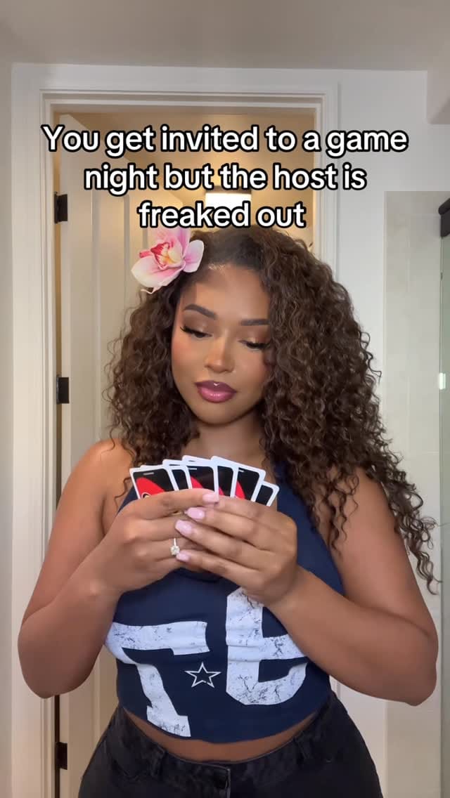 Post 6 by Dee on Instagram (video)