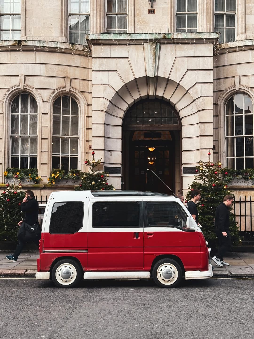 Post 6 by Hannah photographing London 📸 on Instagram (image)