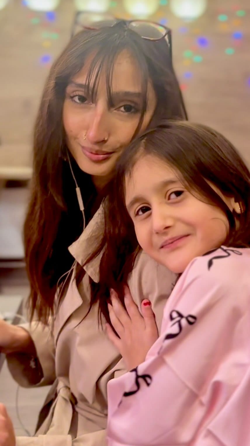 Post 3 by Azra Caunter on Instagram (video)