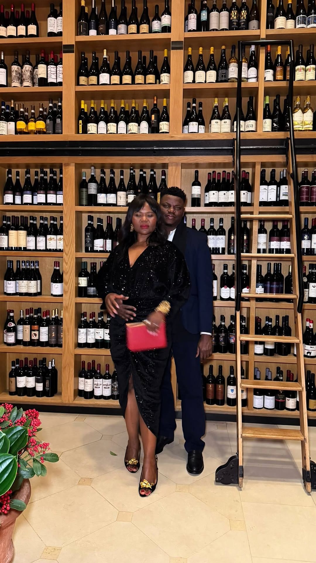 Post 5 by Rosa Sofia 🇦🇴🇬🇧 on Instagram (video)