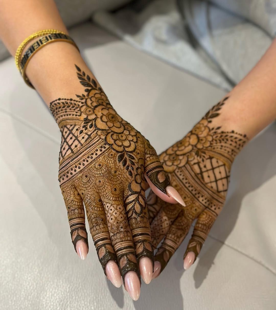 Post 8 by Birmingham Henna Artist on Instagram (image)
