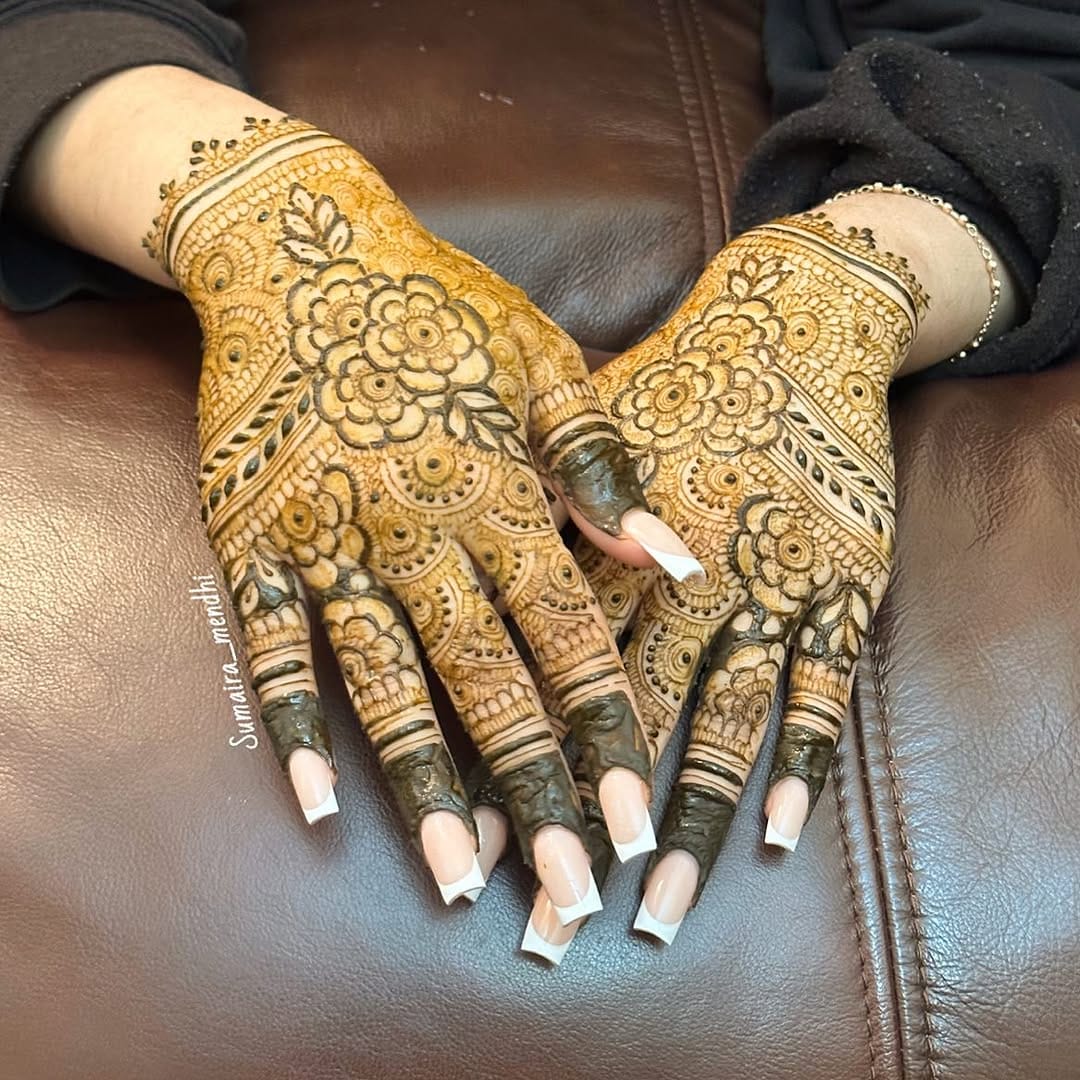 Post 5 by Birmingham Henna Artist on Instagram (image)