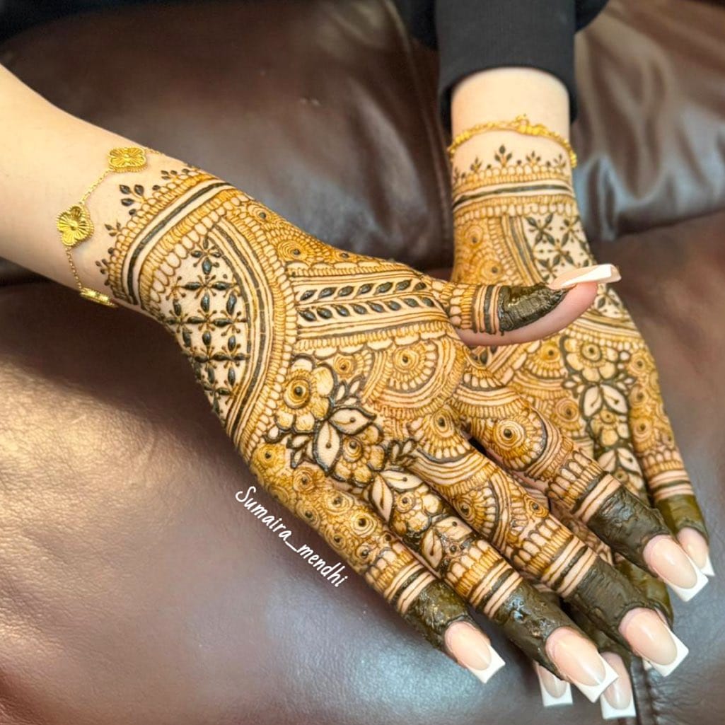 Post 6 by Birmingham Henna Artist on Instagram (image)