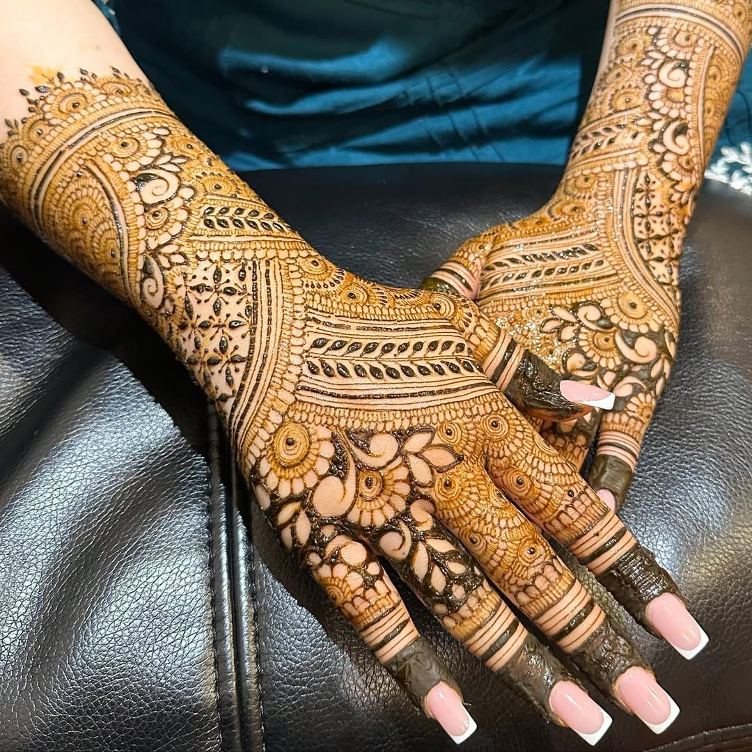 Post 1 by Birmingham Henna Artist on Instagram (image)