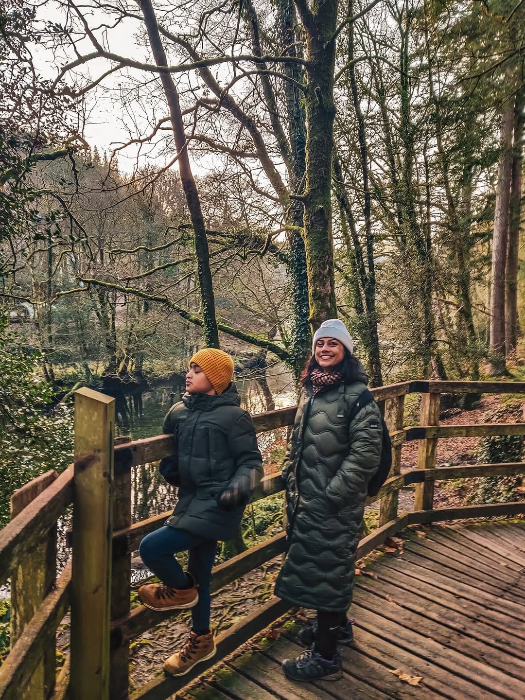 Post 9 by Ashika DSouza | Move to UK & London Tips on Instagram (carousel)
